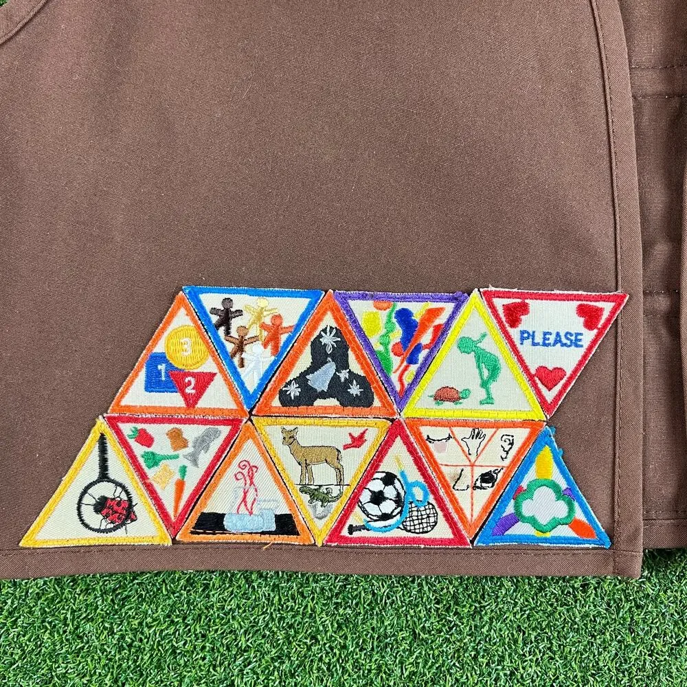 Vintage 90s Girl Scouts Brownie Vest with Patches Circle T Council Sz L 16-18+